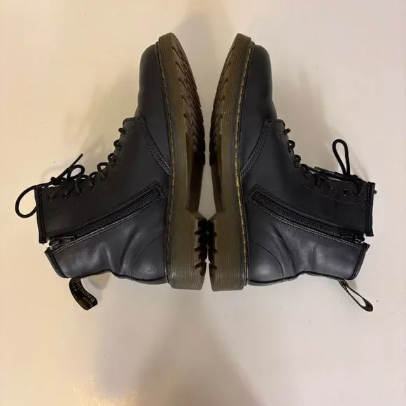 Dr. Martens Black Vegan leather Lace Up Boots Women's 5 - Picture 8 of 9
